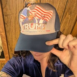 Trump hat